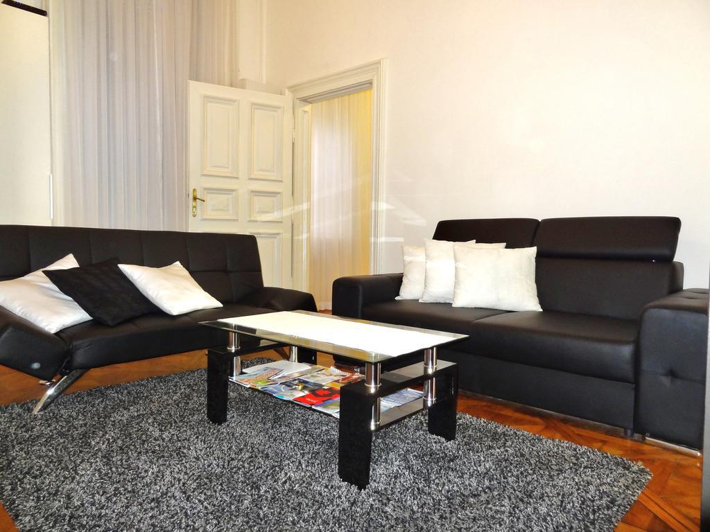 Erzsebet Boulevard Apartment Budapest Exterior photo